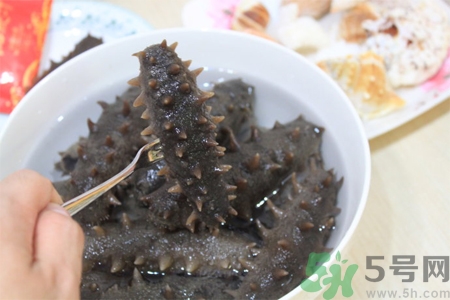 新鮮海參能生吃嗎？新鮮海參是生吃好還是熟吃好？