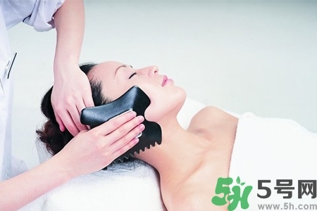 面部刮痧多久一次最好？面部刮痧能天天做嗎？