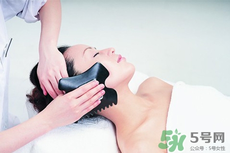 刮痧后什么顏色才健康？刮痧顏色反映的病癥