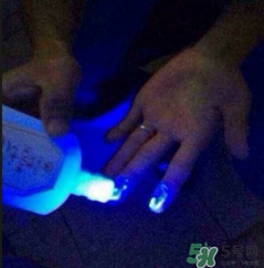 大寶sod蜜用了會變黑嗎？大寶sod蜜有激素和熒光劑嗎？