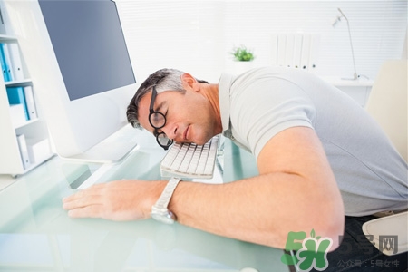 睡眠時(shí)間與身體健康有關(guān)嗎？睡眠時(shí)間多久才算健康？