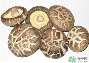 干香菇發(fā)霉了還能吃嗎？干香菇發(fā)霉怎么處理？