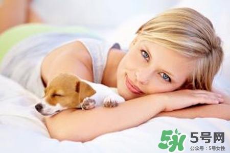 女生睡覺打呼嚕怎么辦？女生睡覺打呼嚕怎么治療？