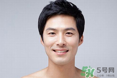 男人臉上酒刺怎么去掉？臉上長酒刺是怎么回事？