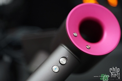 dyson吹風(fēng)機(jī)怎么用？戴森吹風(fēng)機(jī)使用方法