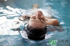 下雨天可以泡溫泉嗎?下雨天泡溫泉好嗎? 下雨天可以泡溫泉嗎?下雨天泡溫泉好嗎?