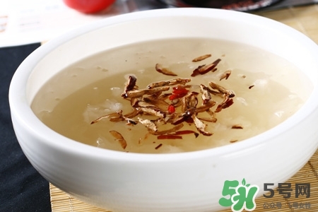 喝銀耳紅棗湯會(huì)發(fā)胖嗎？晚上吃銀耳紅棗湯長(zhǎng)會(huì)胖嗎？