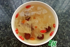 喝銀耳紅棗湯對身體好嗎？長期吃銀耳紅棗湯有什么好處？