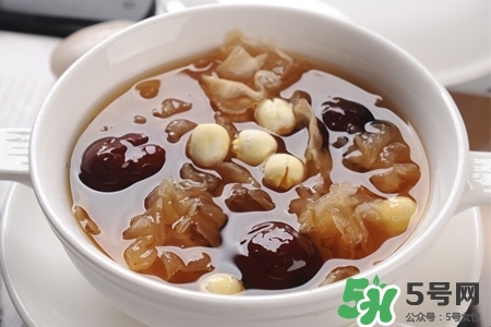 喝銀耳紅棗湯對身體好嗎？長期吃銀耳紅棗湯有什么好處？