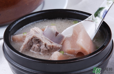 排骨湯可以隔夜喝嗎？隔夜的排骨湯還能喝嗎？