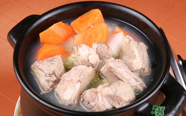 排骨湯可以隔夜喝嗎？隔夜的排骨湯還能喝嗎？