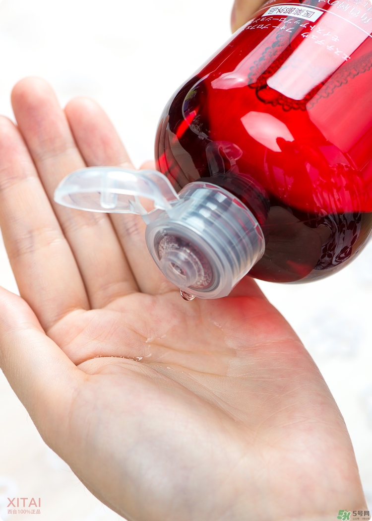 伊詩露櫻桃爽膚水怎么樣？esthe dew櫻桃水好用嗎？