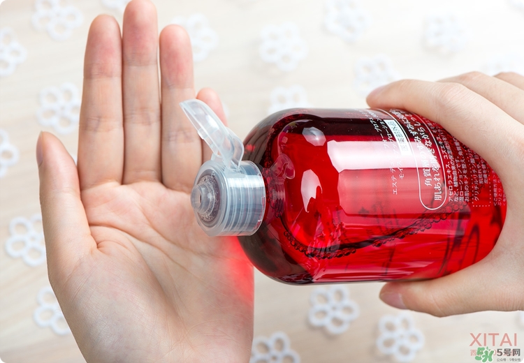 伊詩露櫻桃爽膚水怎么樣？esthe dew櫻桃水好用嗎？