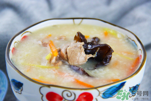 吃完鴨肉可以喝牛奶嗎？鴨肉和牛奶能一起吃嗎？