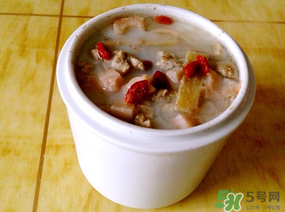 吃完鴨肉可以喝牛奶嗎？鴨肉和牛奶能一起吃嗎？