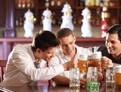 帶牙套能喝酒嗎？帶牙套可不可以喝酒？