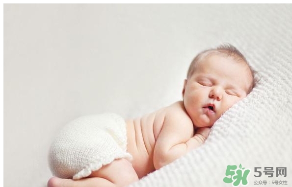 冬季出生的寶寶要準(zhǔn)備些什么？冬季出生的寶寶需要什么？