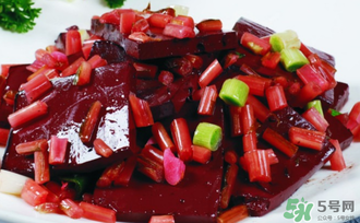 吃豬血為什么拉黑便？吃豬血拉黑便是排毒嗎？