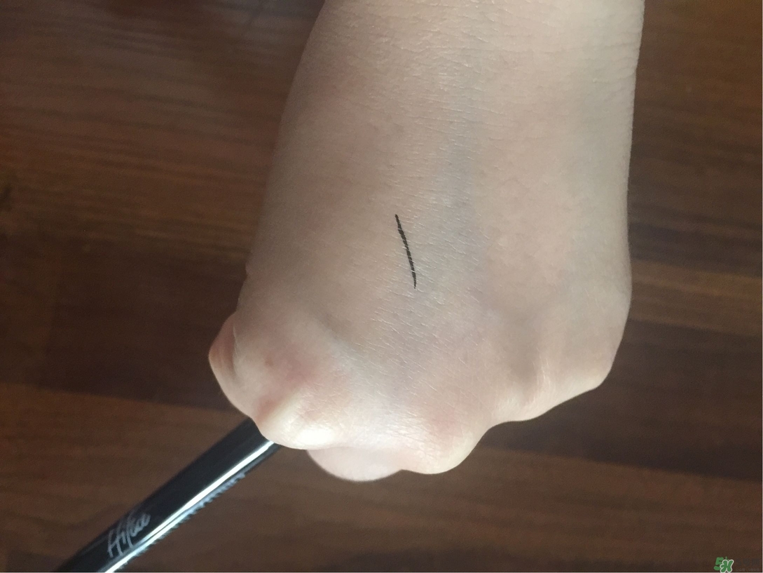 韓粉世家眼線筆怎么樣?韓粉世家眼線筆好用嗎? 韓粉世家眼線筆怎么樣?韓粉世家眼線筆好用嗎?