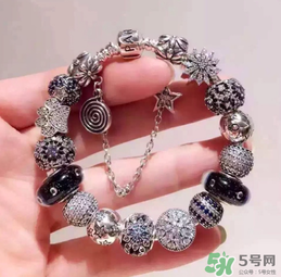 潘多拉的手鐲怎么打開？潘多拉的手鐲怎么帶？