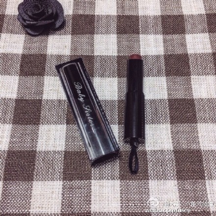 紀(jì)梵?？套挚诩t多少錢？紀(jì)梵?？诩t怎么刻字？