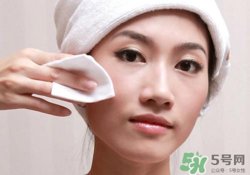 潤(rùn)膚露可以卸妝嗎？潤(rùn)膚露怎么卸妝？