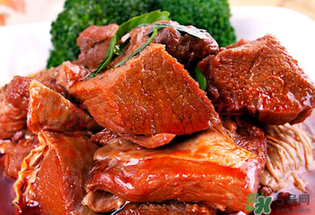 吃完牛肉可以吃柿子嗎？牛肉和柿子能一起吃嗎？