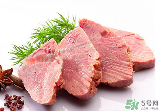 吃完牛肉可以喝牛奶嗎？牛肉和牛奶可以一起吃嗎？