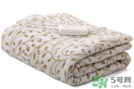 睡電熱毯上火流鼻血怎么回事？睡電熱毯上火流鼻血怎么辦？