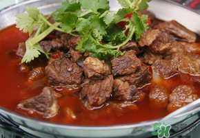 燉牛肉放什么容易爛？牛肉怎么燉好吃又爛？