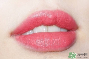 珊瑚粉是什么顏色？珊瑚粉口紅試色