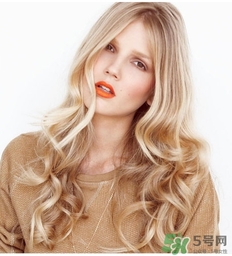 南瓜色口紅適合什么人？南瓜色口紅適合什么膚色？