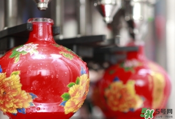 一喝白酒就胃疼怎么回事？一喝白酒就胃疼怎么辦？