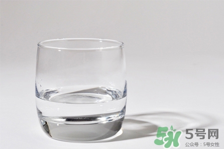 喝白酒能解牙痛嗎？牙痛能喝白酒嗎？