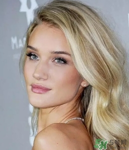 吃土色口紅適合什么膚色？吃土色口紅妝容