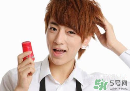 啫喱水和發(fā)蠟?zāi)膫€好？啫喱水和發(fā)蠟的區(qū)別