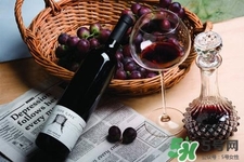 喝白酒后胃不舒服怎么辦？喝白酒后胃不舒服吃什么好？