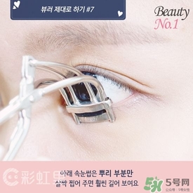 睫毛夾怎么用？睫毛夾的使用方法