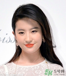 南瓜色口紅適合什么人？南瓜色口紅適合什么膚色？