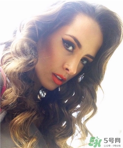 南瓜色口紅適合什么人？南瓜色口紅適合什么膚色？