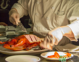 北京烤鴨怎么吃？北京烤鴨怎么吃圖解