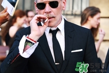 dw手表是什么檔次？dw丹尼爾惠靈頓手表是哪個(gè)國(guó)家的？