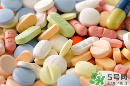 小孩為什么不能吃大人的藥？父母給孩子喂藥需注意