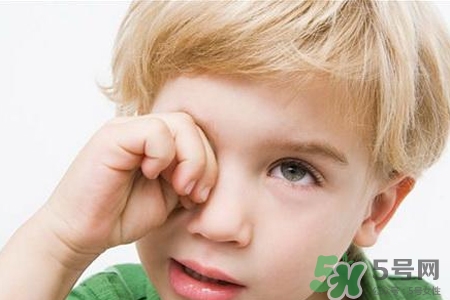 孩子為什么老眨眼睛？孩子總眨眼睛怎么回事？