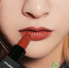 磚紅色適合什么膚色？磚紅色口紅適合黃皮嗎？