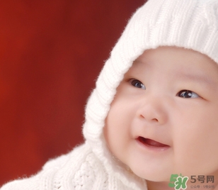 寶寶冬天臉紅怎么回事？寶寶冬天臉紅怎么辦？