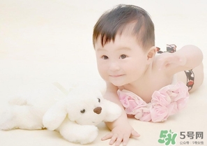 寶寶冬天臉紅怎么回事？寶寶冬天臉紅怎么辦？