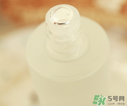 iope天才水和sk2神仙水哪個(gè)好?有什么區(qū)別?