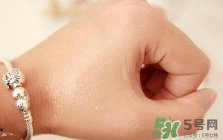 iope天才水和sk2神仙水哪個(gè)好?有什么區(qū)別?