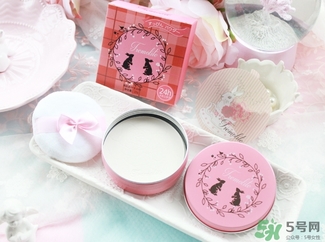 晚安粉和素顏霜哪個(gè)好？晚安粉和素顏霜的區(qū)別